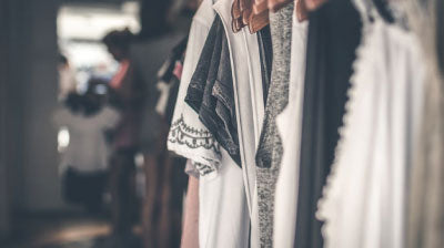 ¿Cómo puedo reciclar mi ropa?