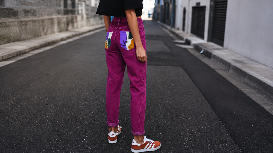 ¡Dale un nuevo estilo a tus jeans pintando los bolsillos con Oro Color!