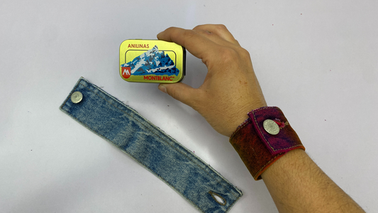 PULSERA DE JEANS REUTILIZADO